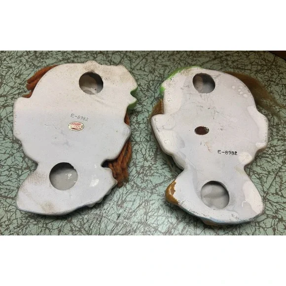 Vintage 1960's ENESCO-Japan Pair of Clown Wallhangings (Chalkware) E-8982 Stamp - Picture 2 of 8